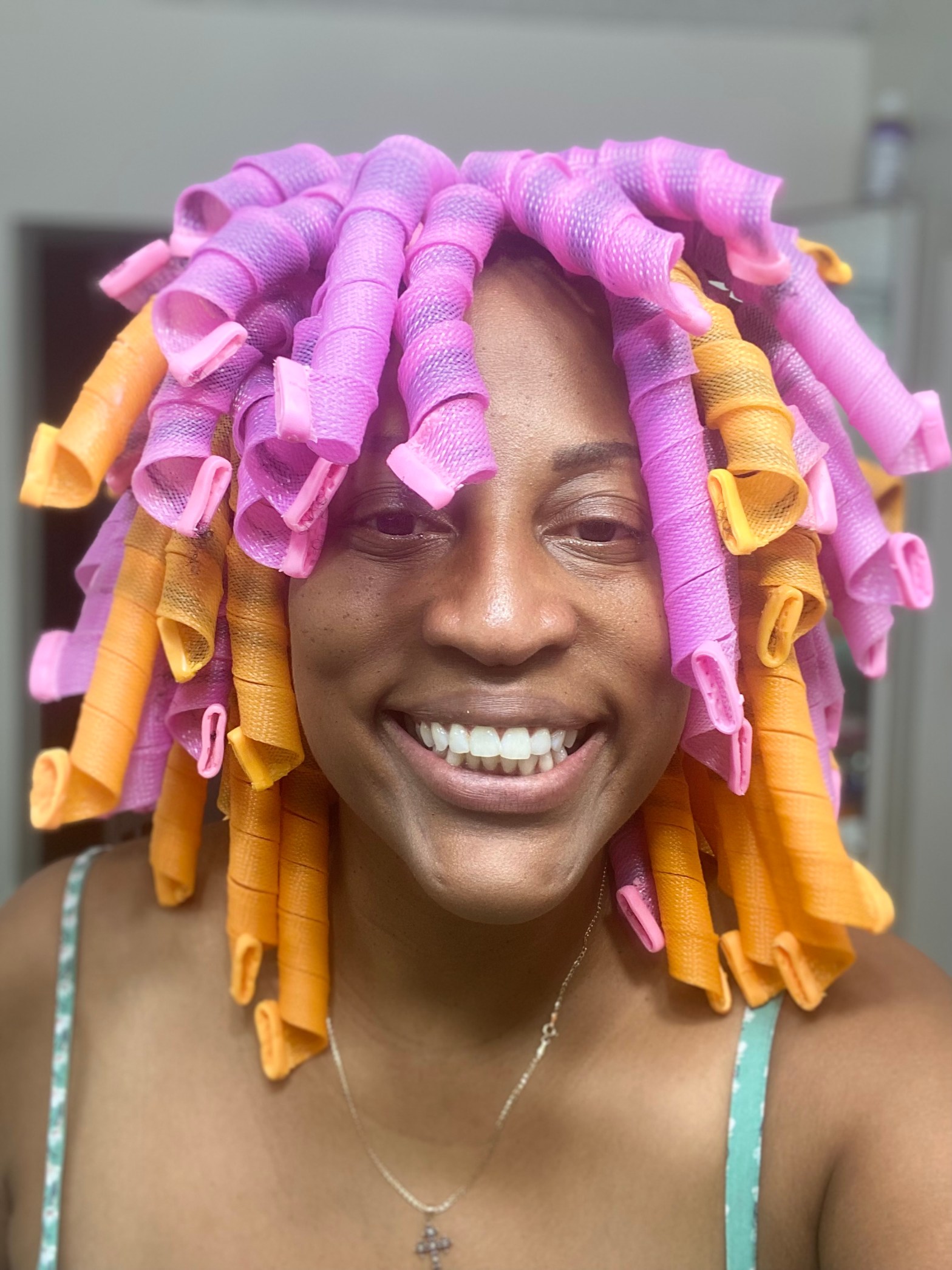 CURLFORMERS REVIEW: WHAT IS CURLFORMERS? DOES CURLFORMERS WORK FOR 4C HAIR? -STYLED DRESS FOR YOUR CAREER